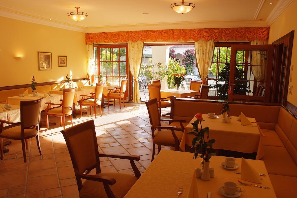 Geniesserhof Haimer - Hotel Garni Poysdorf Exterior photo